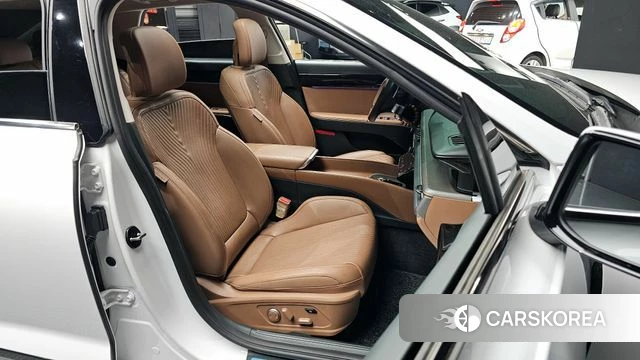 Hyundai Grandeur Hybrid (GN7) id 4230334 из Кореи 18