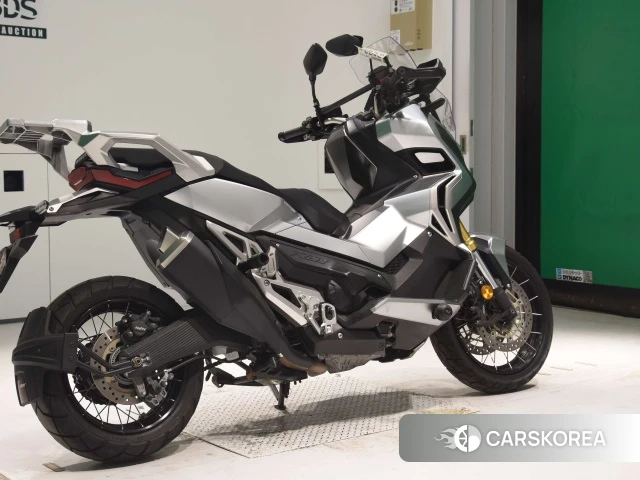 Проданный Honda X-ADV 750 2017 из Японии
