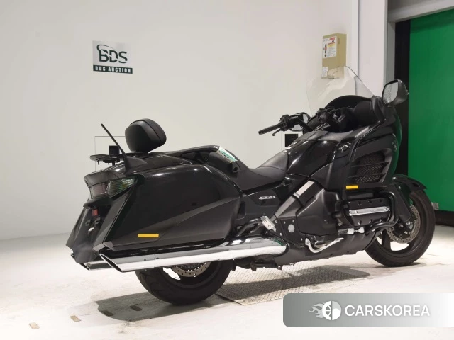 Проданный Honda GL1800 F6B 2013 из Японии