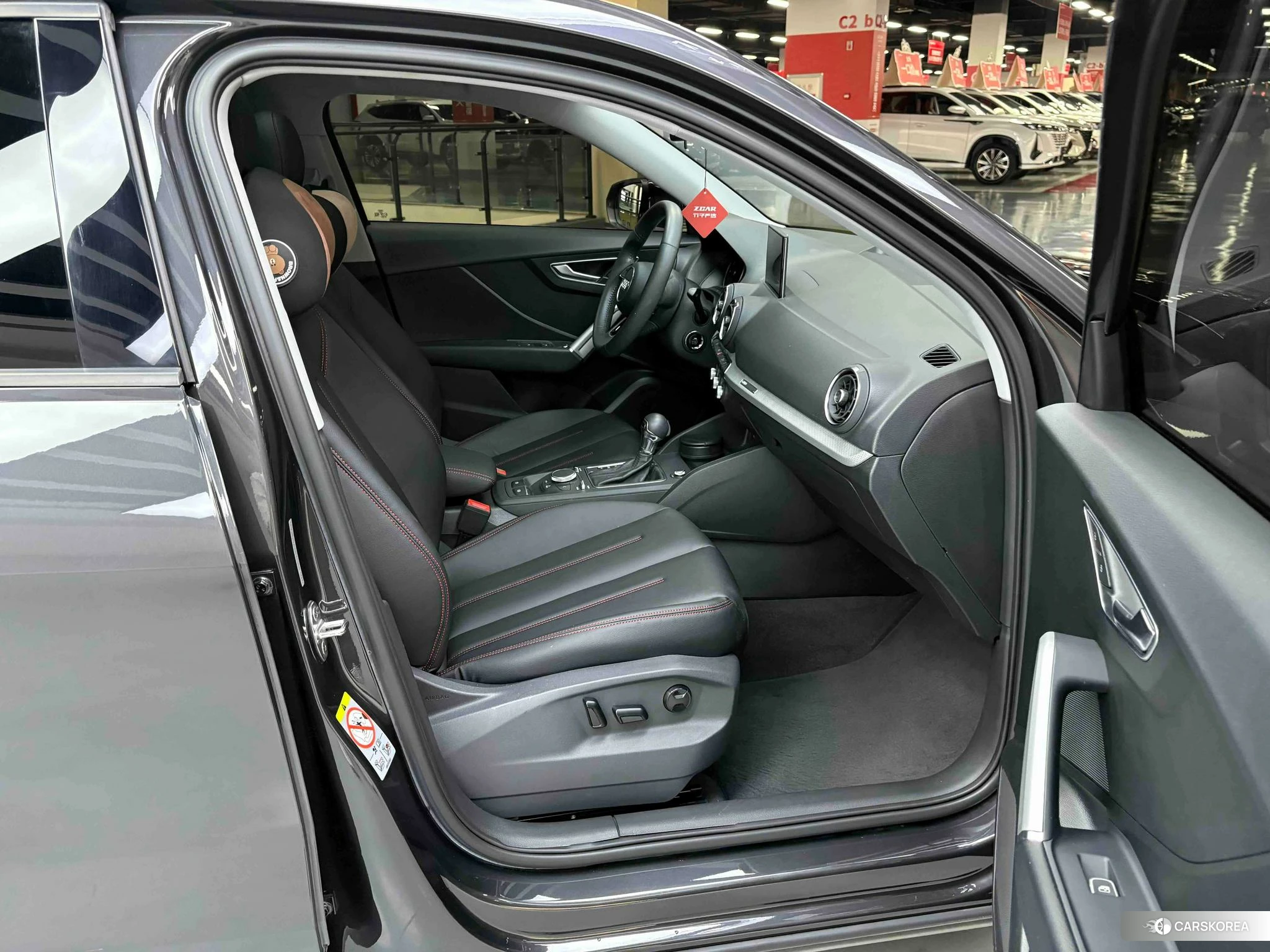 Audi Q2L id 4510600 из Китая 18