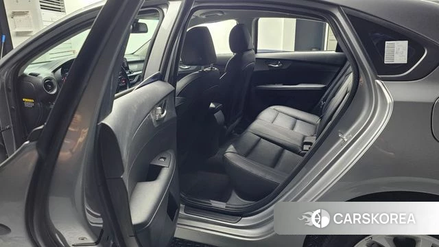 Kia Come New K3 id 4196399 из Кореи 18