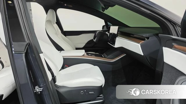 Tesla Model X id 4879685 из Кореи 18