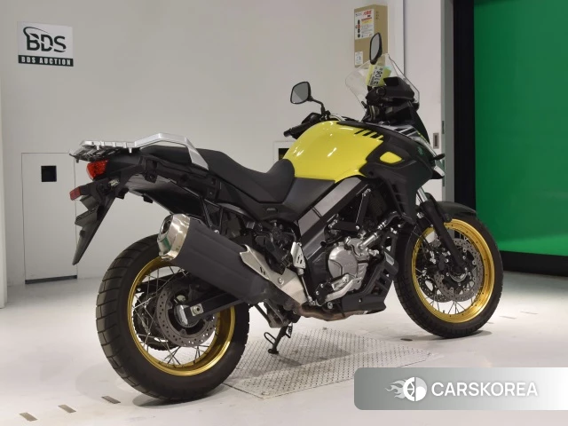 Проданный Suzuki V-STROM 650 XT 2017 из Японии, фото 2