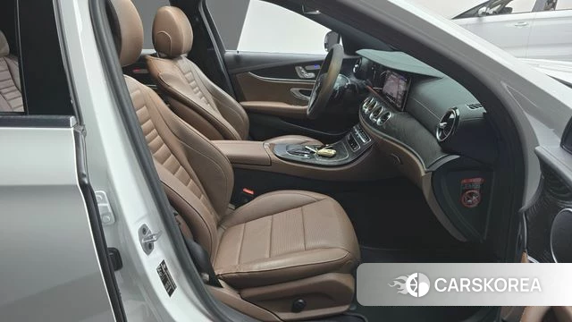 Mercedes-Benz E-Class W213 id 4579667 из Кореи 18