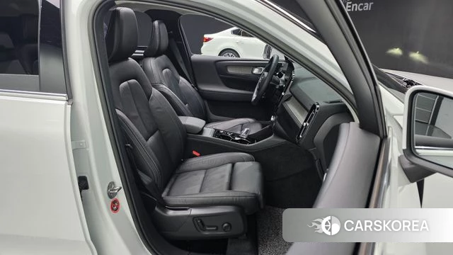 Volvo XC40 id 4308783 из Кореи 18