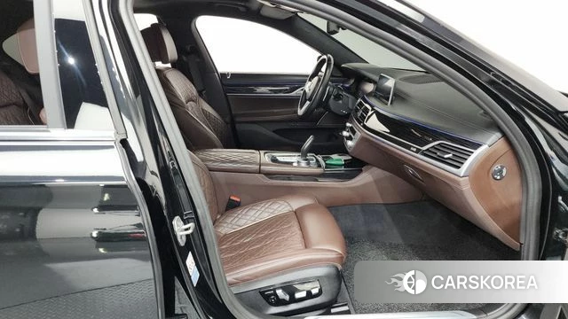 BMW 7 Series (G11) id 4585948 из Кореи 18