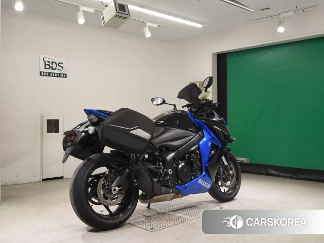 Проданный Suzuki GSX-S1000F 2021 из Японии, фото 2