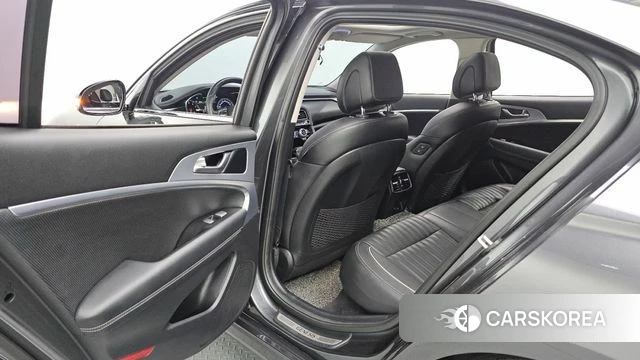 Genesis G70 id 4581992 из Кореи 18