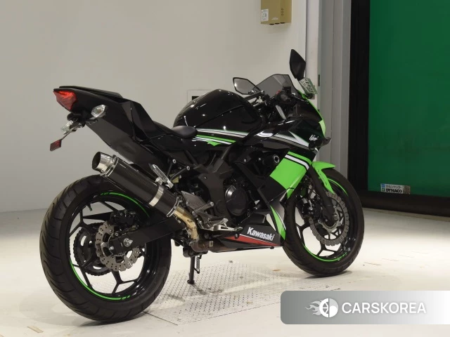 Проданный Kawasaki NINJA 250SL 2015 из Японии, фото 2
