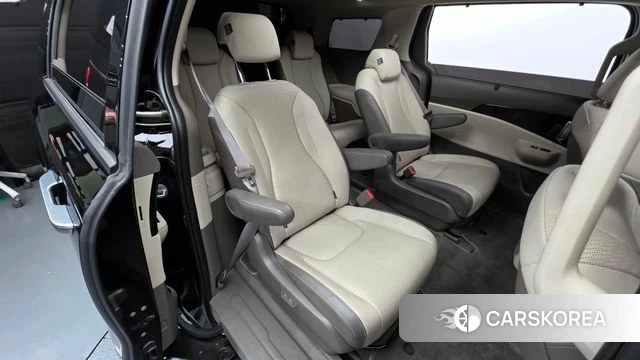 Kia The New Carnival 4th Generation id 4493612 из Кореи 18