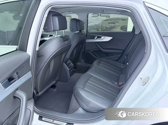 Audi A4L id 4333844 из Китая 18