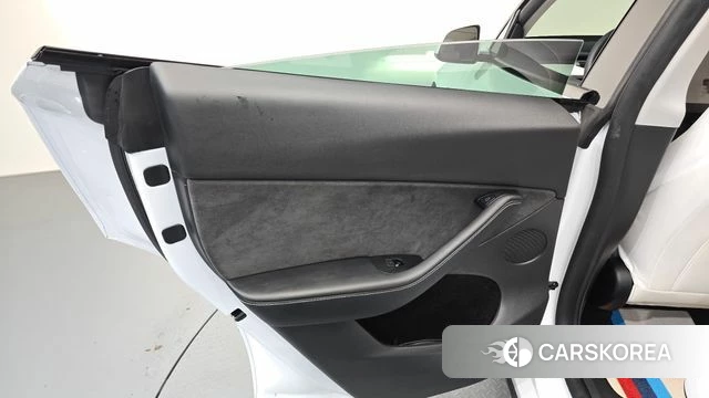 Tesla Model Y id 4571539 из Кореи 18
