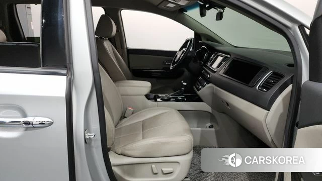 Kia The New Carnival id 4411051 из Кореи 18