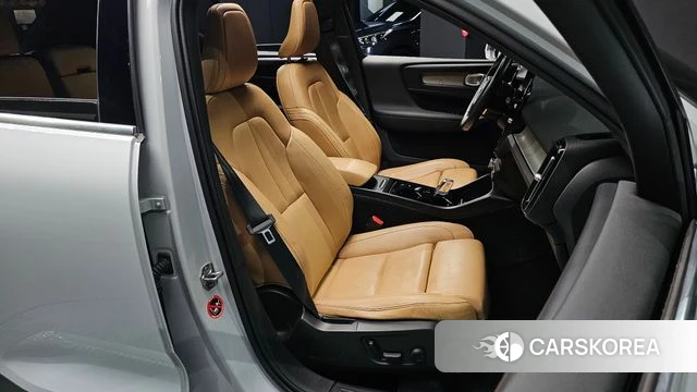 Volvo XC40 id 4536146 из Кореи 18