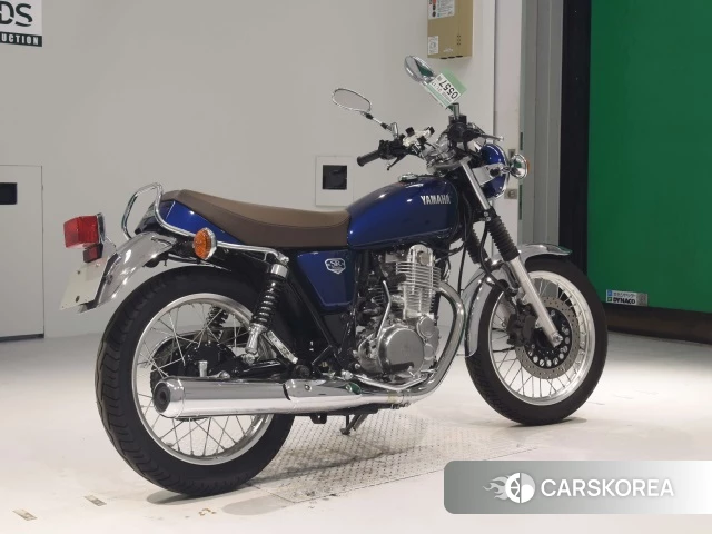 Проданный Yamaha SR400 id 4168217 из Японии