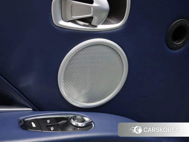 Aston Martin DB11 id 4211419 из Китая 18