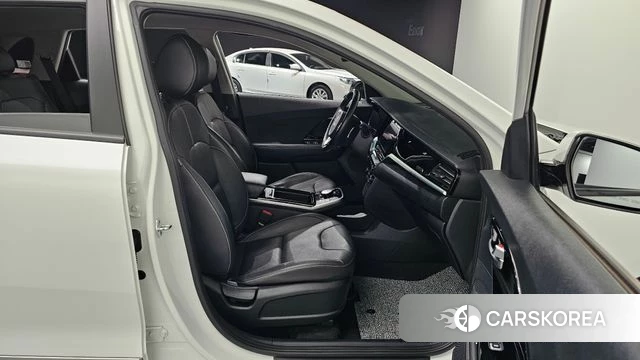 Kia Niro EV id 4293634 из Кореи 18