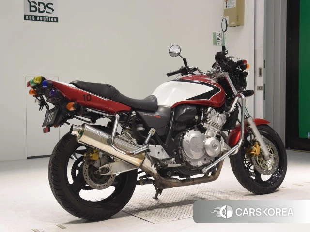 Проданный Honda CB400SF 2010 из Японии
