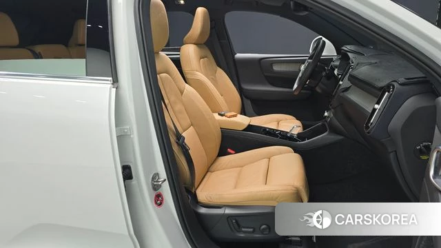 Volvo XC40 id 4631558 из Кореи 18