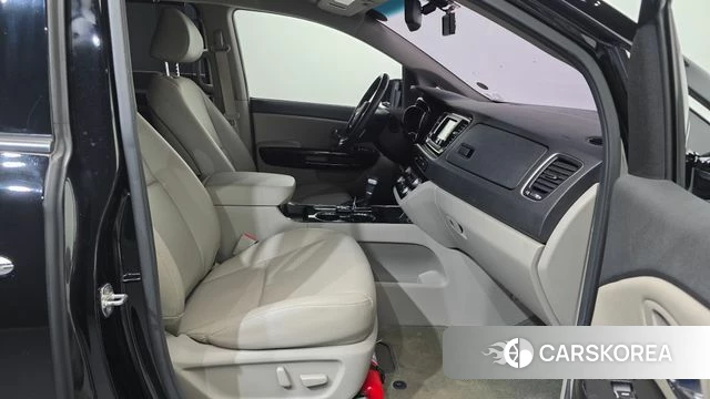 Kia The New Carnival id 4746842 из Кореи 18