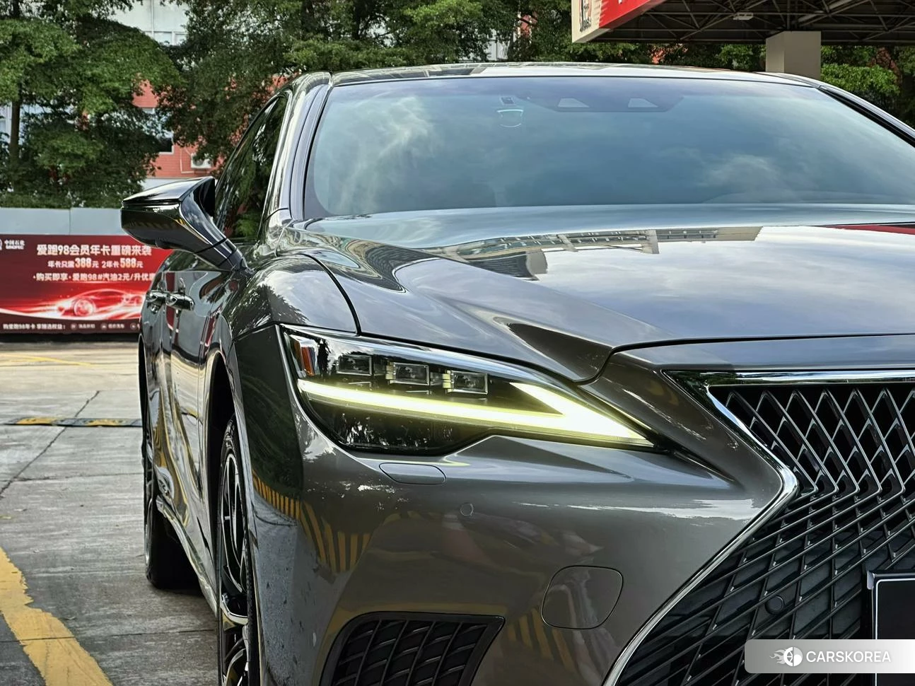 Lexus LS id 4486526 из Китая 18