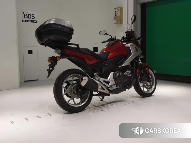 Проданный Honda NC750X DCT 2017 из Японии, фото 2