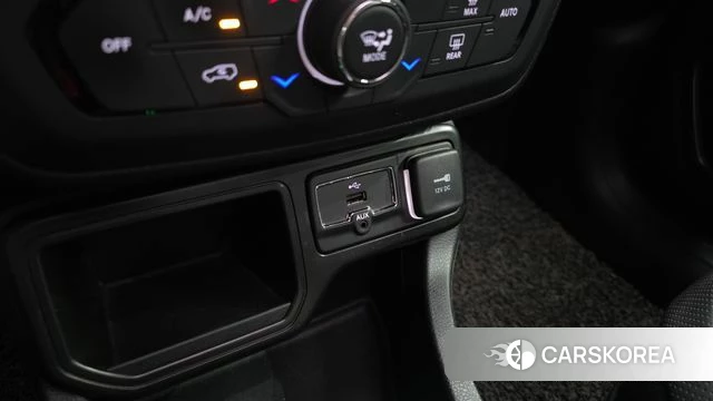 Jeep Renegade id 4741446 из Кореи 18