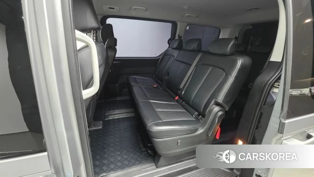 Hyundai Staria id 4243875 из Кореи 18