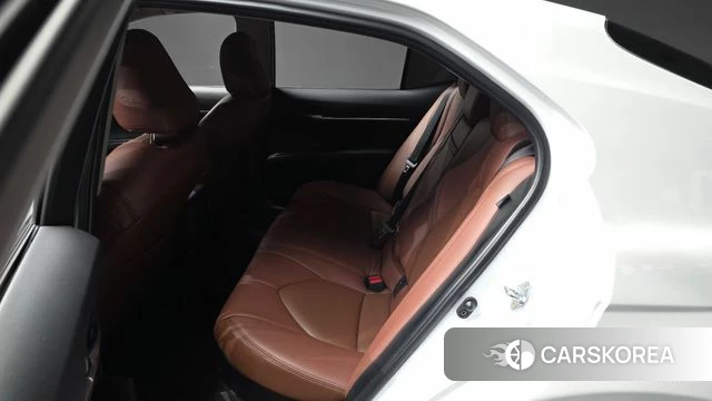 Toyota Camry (XV70) id 4421928 из Кореи 18