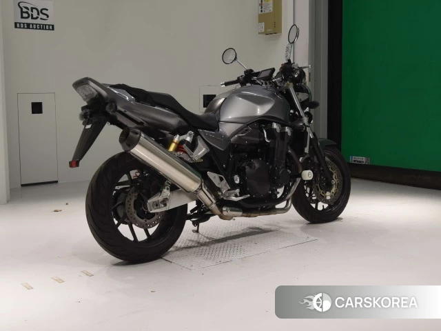 Проданный Honda CB1300SF 2015 из Японии, фото 2