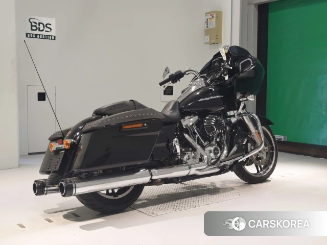 Проданный Harley-Davidson Road Glide FLTRXS1750 2017 из Японии, фото 2