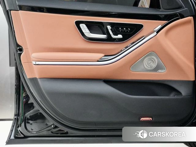 Mercedes-Benz S-class id 4374428 из Китая 18