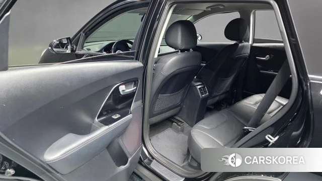 Kia Niro id 4285616 из Кореи 18
