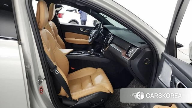 Volvo V60 Cross-Country 2nd Generation id 4324379 из Кореи 18
