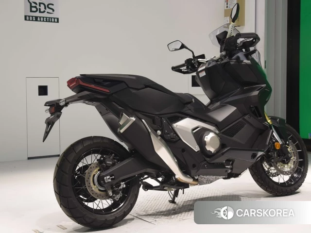 Проданный Honda X-ADV 750 2023 из Японии, фото 2