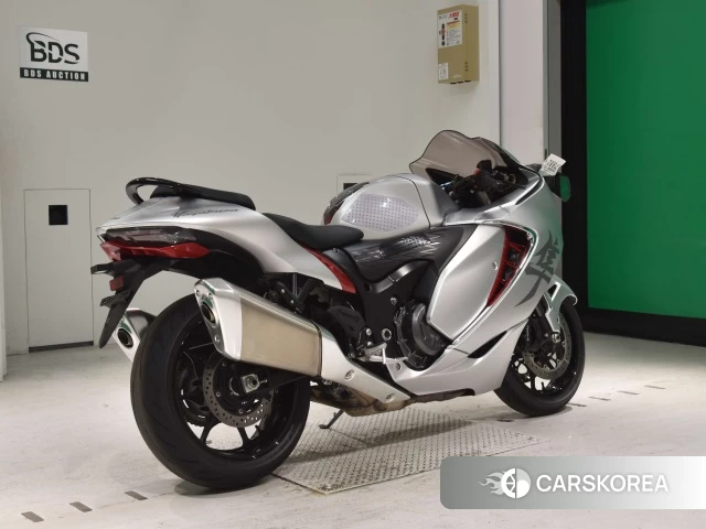 Проданный Suzuki GSX1300R HAYABUSA 2021 из Японии, фото 2