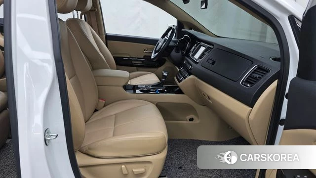 Kia The New Carnival id 4530363 из Кореи 18