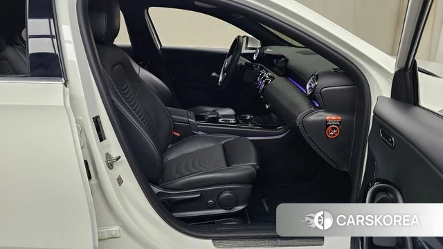 Mercedes-Benz A-Class W177 id 4632408 из Кореи 18