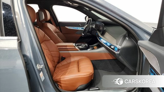 BMW 7 Series (G70) id 4613317 из Кореи 18