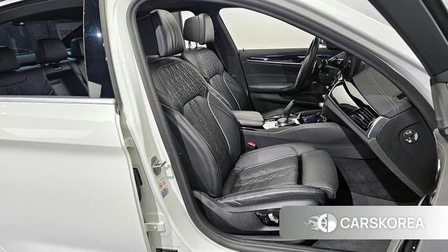 BMW 5 Series (G30) id 4283785 из Кореи 18