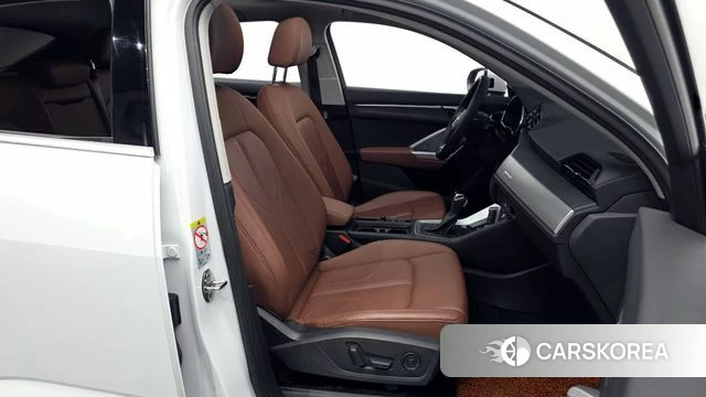 Audi Q3 (F3) id 4389803 из Кореи 18
