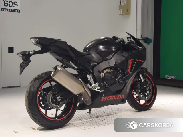 Проданный Honda CBR1000RR 2017 из Японии, фото 2