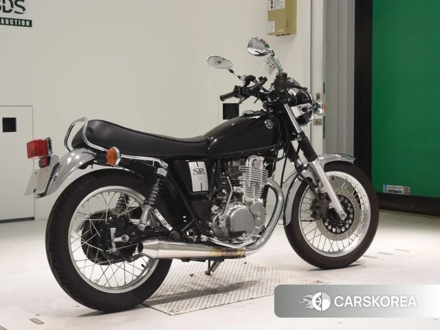 Проданный Yamaha SR400 2020 из Японии