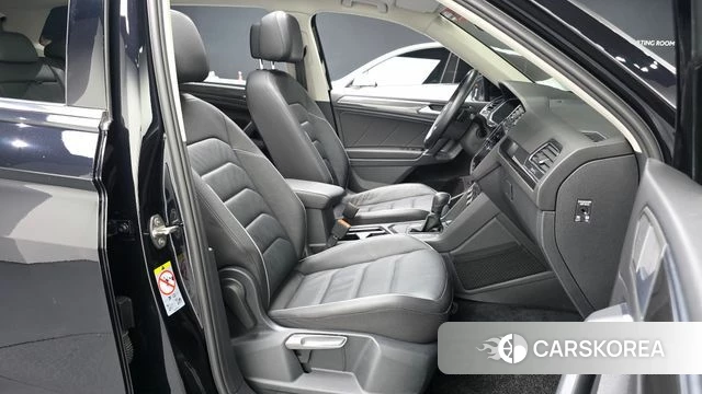 Volkswagen Tiguan Allspace id 4446111 из Кореи 18