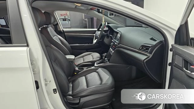 Hyundai The New Avante AD id 4520375 из Кореи 18