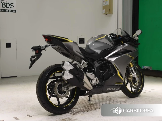 Проданный Honda CBR250RR ABS 2017 из Японии, фото 2