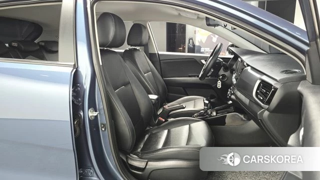 Kia Stonic id 4491185 из Кореи 18