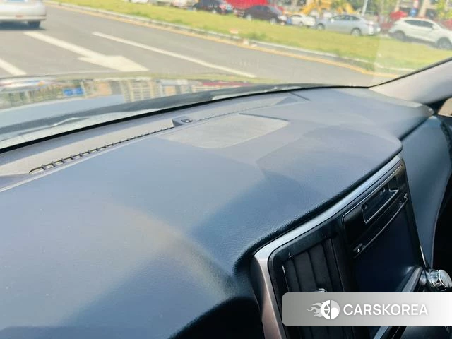 Toyota crown id 4220891 из Китая 18