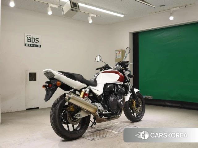 Проданный Honda CB400SF 2014 из Японии, фото 2