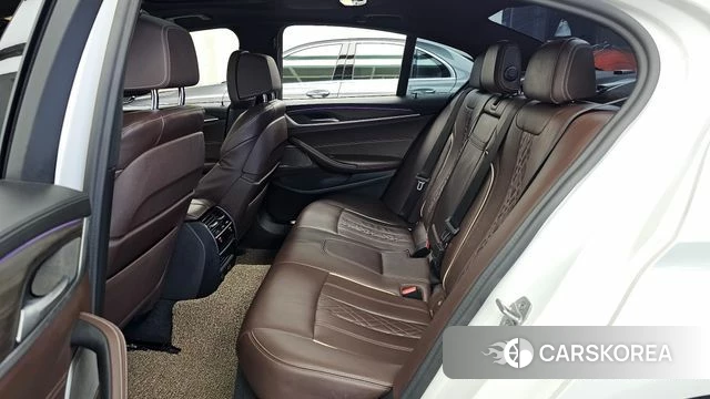 BMW 5 Series (G30) id 4693271 из Кореи 18